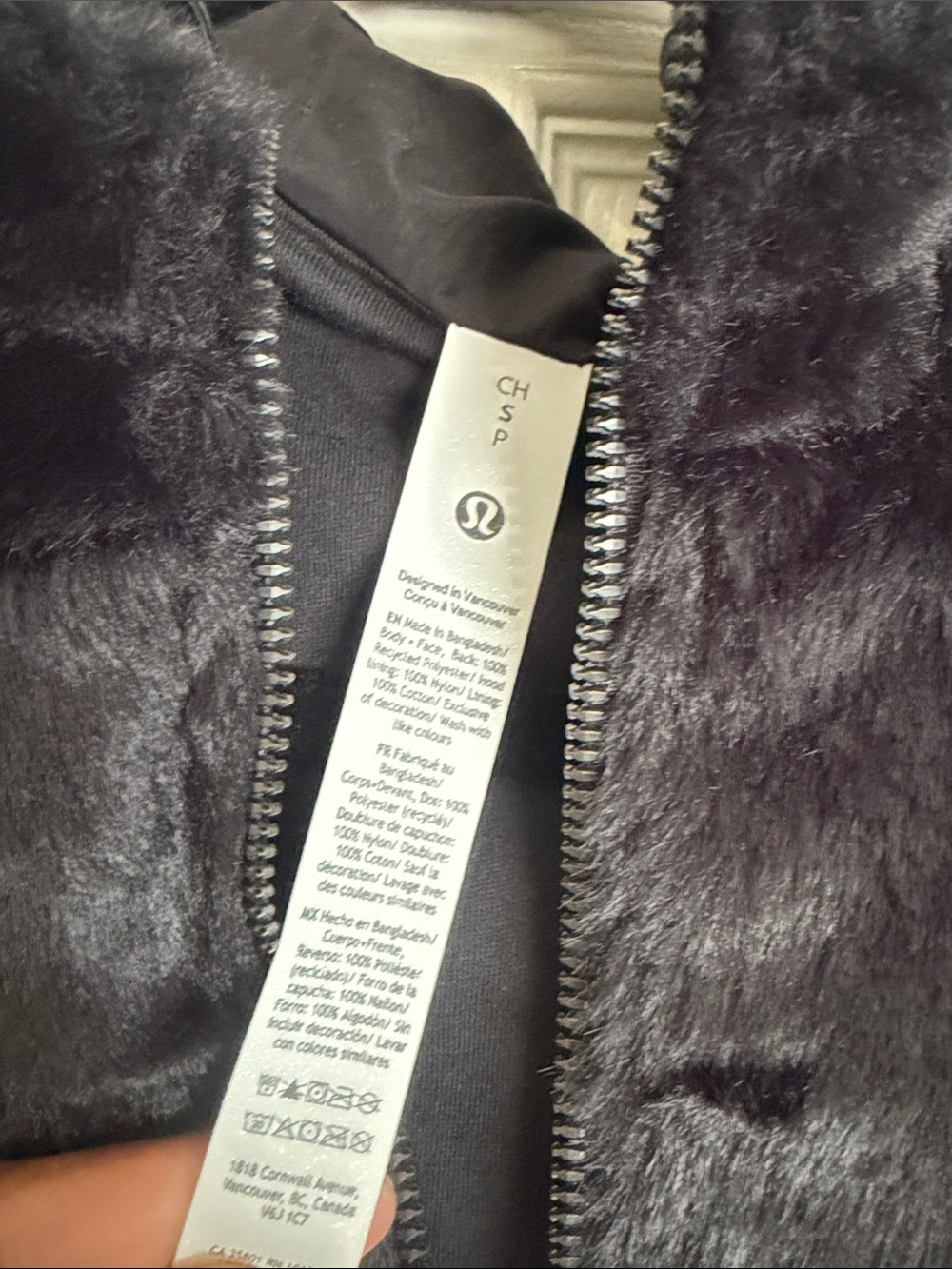 lululemon athletica Plush Faux Fur Jacket in Charcoal Black - Picture 3 of 5
